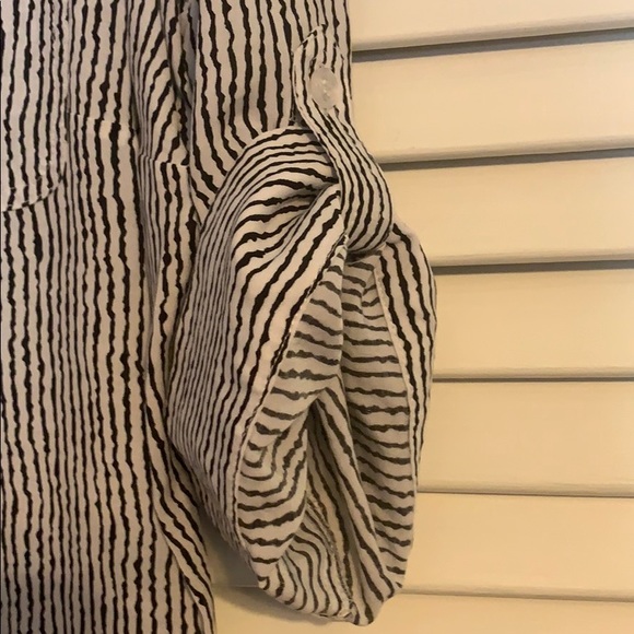 FDJ Button Down Blouse - Picture 4 of 6